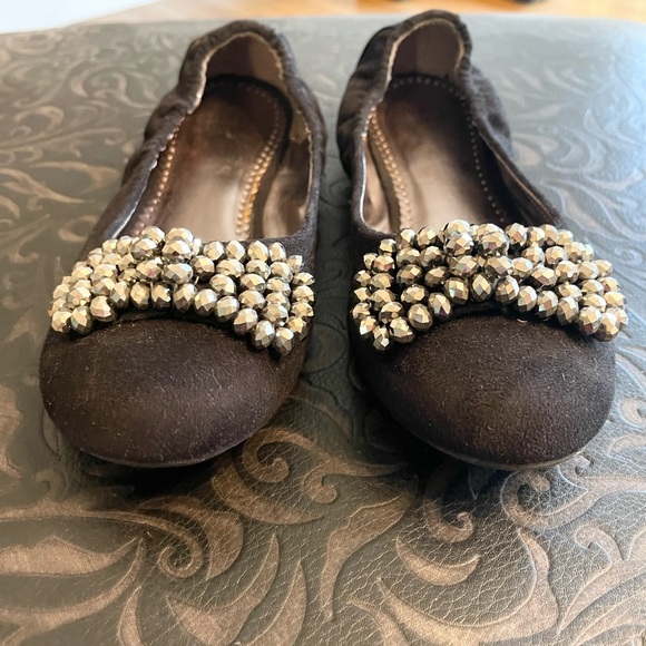 Gorgeous Stuart Weitzman embellished flats! - Picture 5 of 12